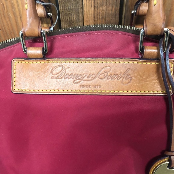 Dooney & Bourke red with leather purse - Picture 6 of 12